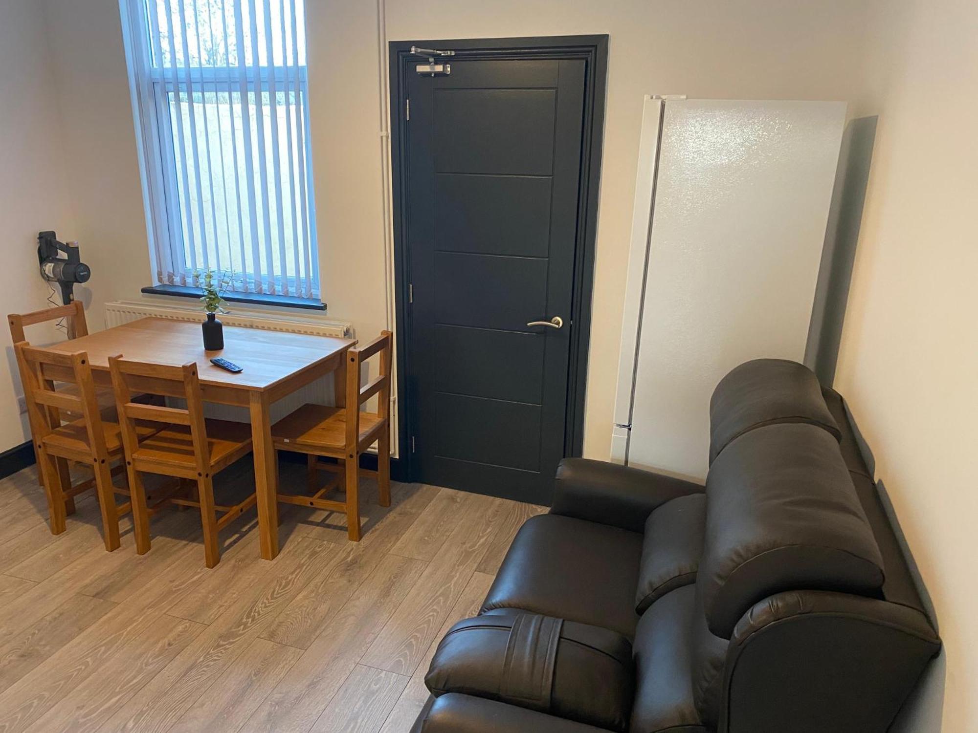 Houghton Guest House 2 Stoke-on-Trent מראה חיצוני תמונה