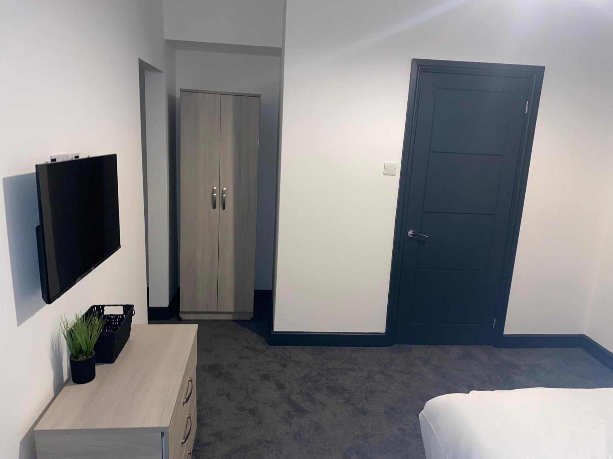 Houghton Guest House 2 Stoke-on-Trent מראה חיצוני תמונה
