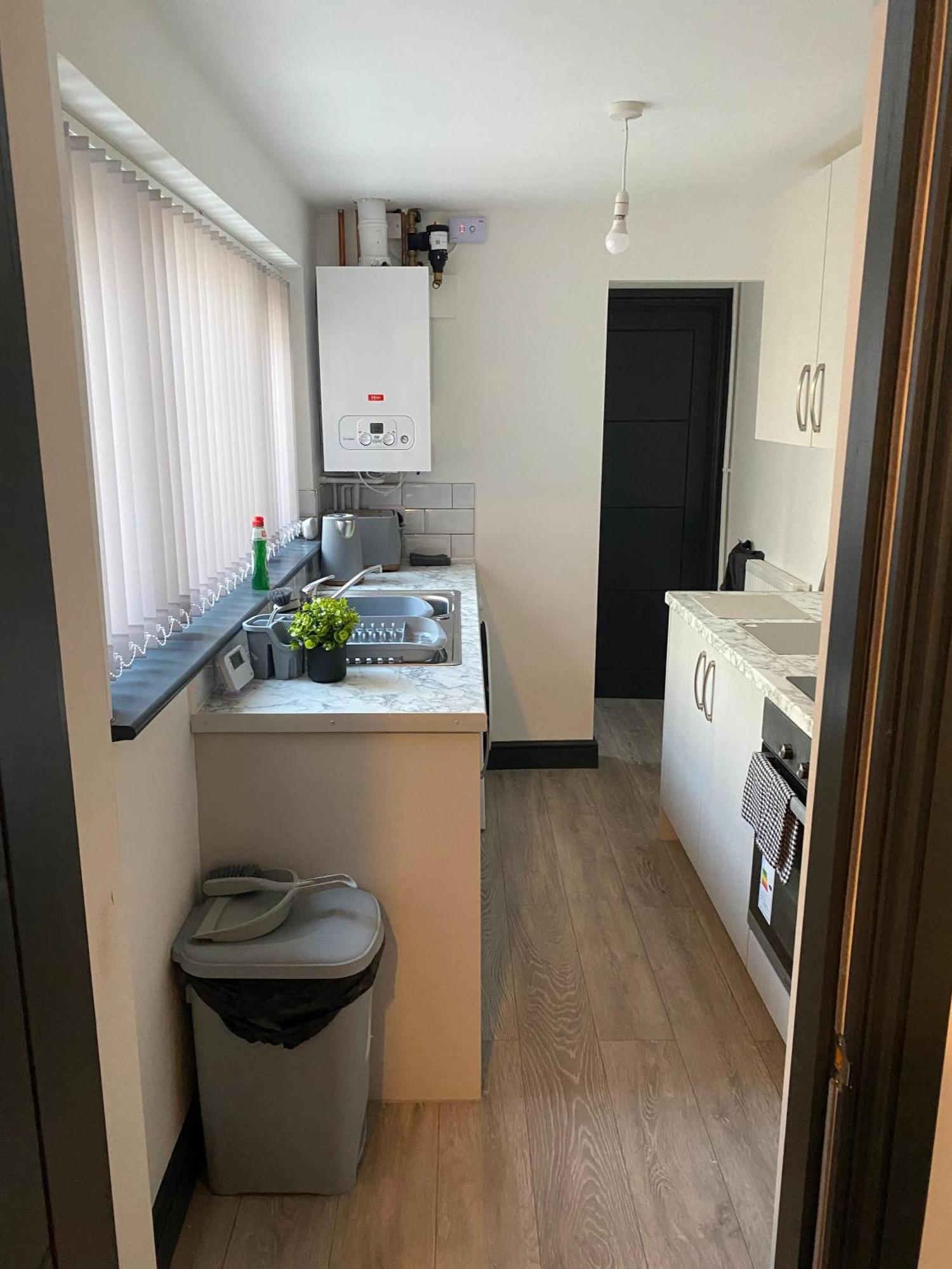 Houghton Guest House 2 Stoke-on-Trent מראה חיצוני תמונה