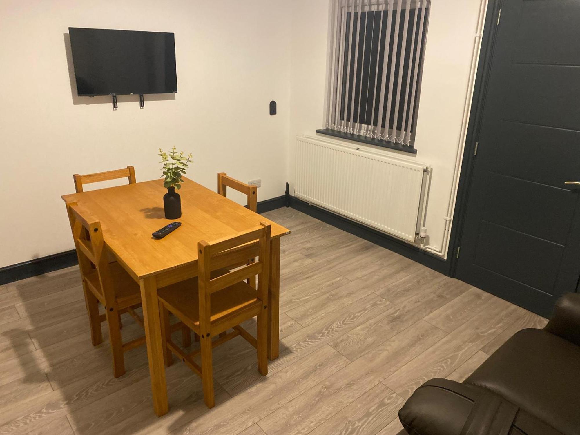 Houghton Guest House 2 Stoke-on-Trent מראה חיצוני תמונה