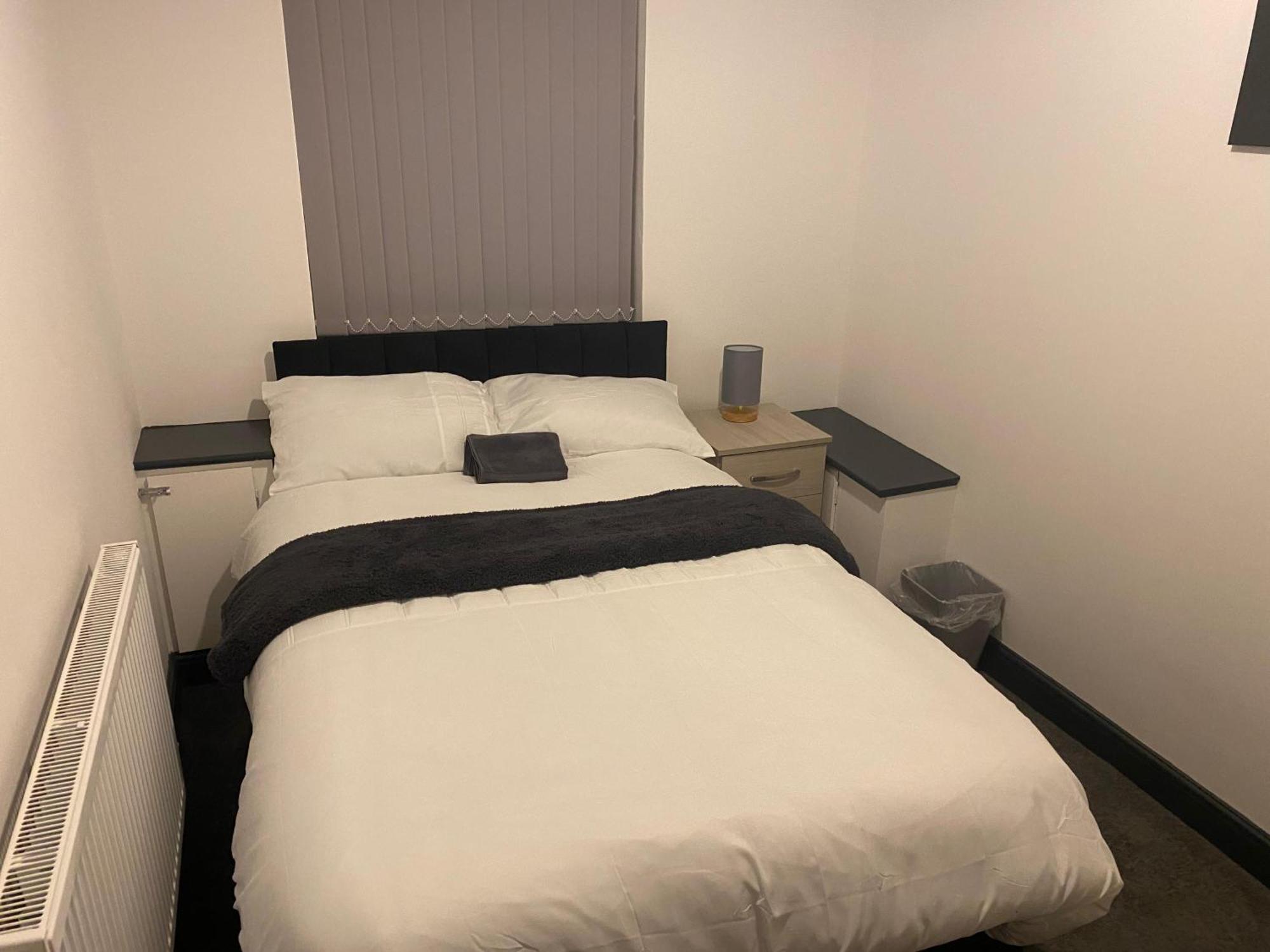 Houghton Guest House 2 Stoke-on-Trent מראה חיצוני תמונה
